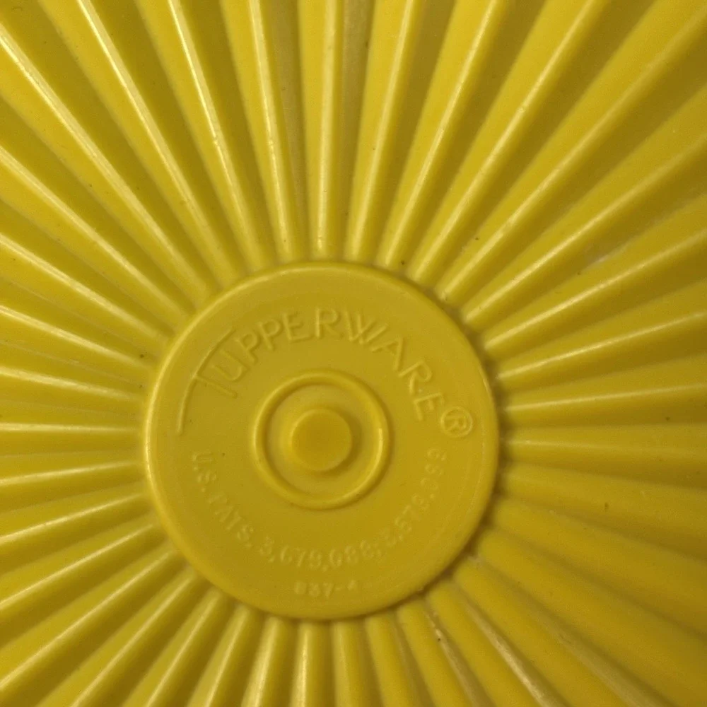 Vintage 70s Yellow Blue Square Tupperware Sunburst Lid 8